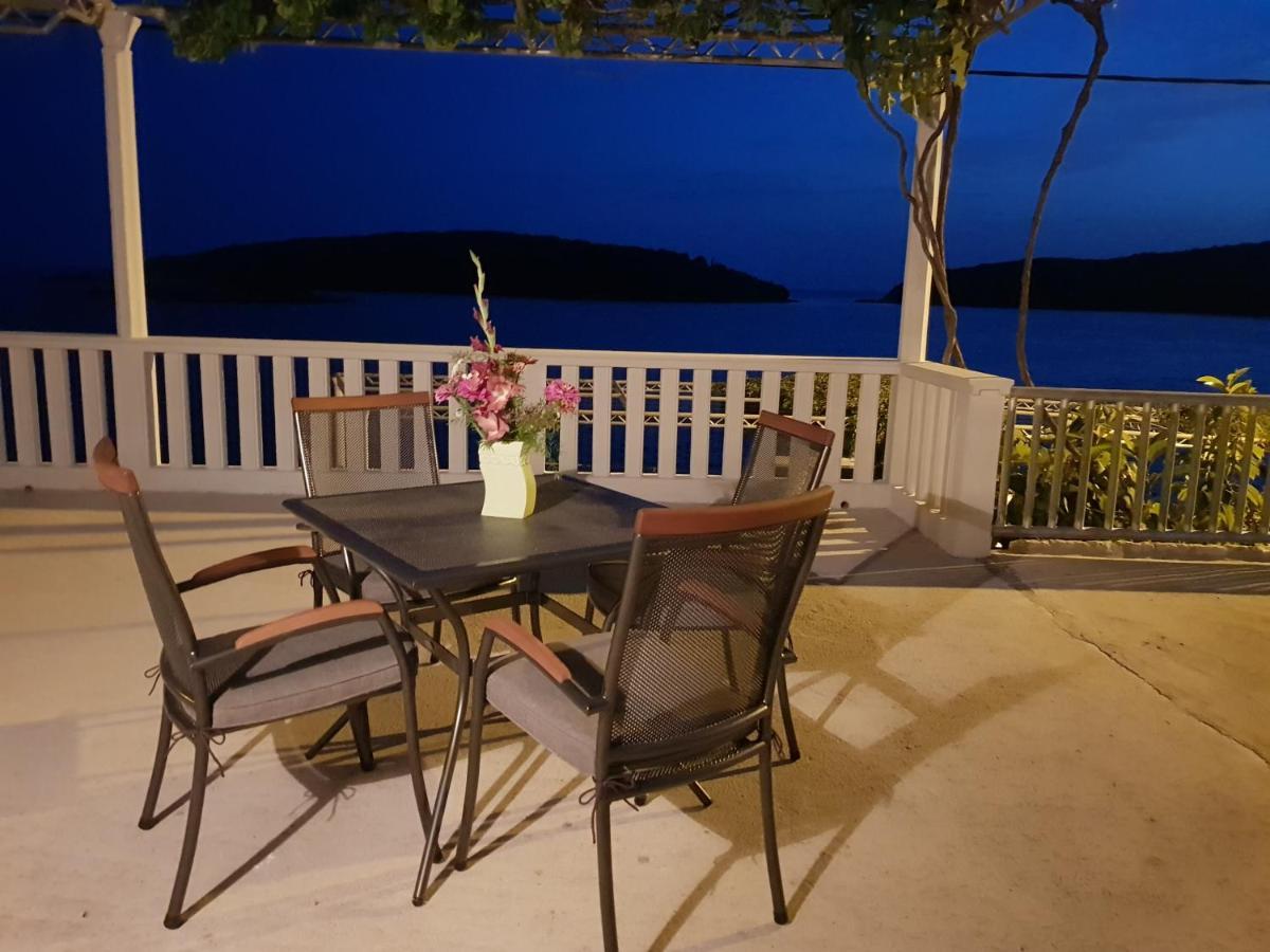 Villa Feral Molunat Bagian luar foto