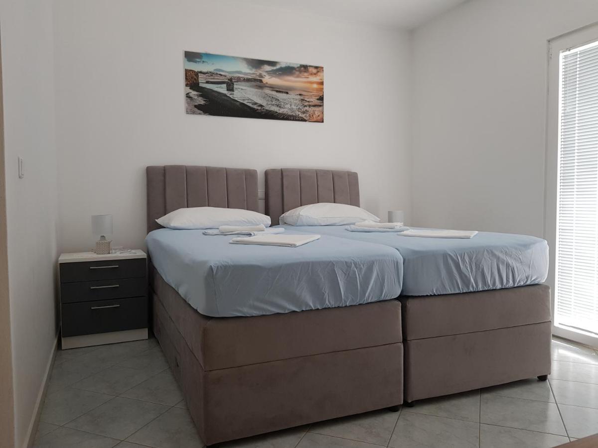 Villa Feral Molunat Bagian luar foto